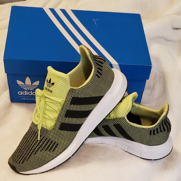 adidas swift run neon yellow